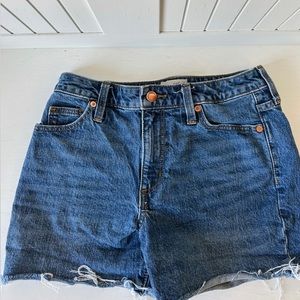 Vintage Denim Shorts (Mid Rise) .. super cute & hardly worn!